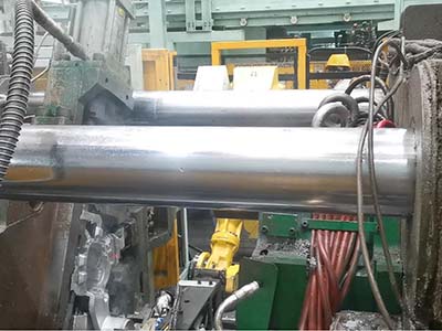 发那克机器人取件去毛刺站输送线